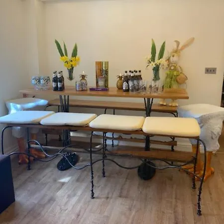 Lakes Boutique * Windermere