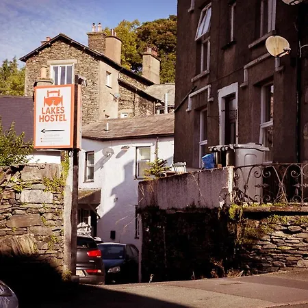 Lakes Boutique Hostel *