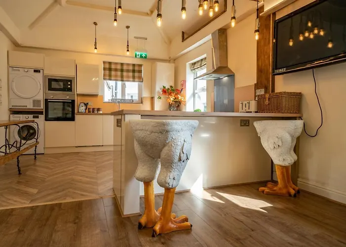 Lakes Boutique Hostel